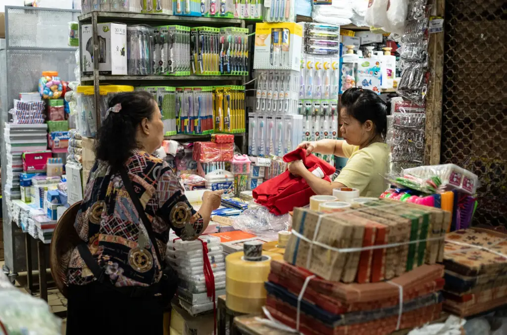 企业画册印刷设计全流程解析：从创意到成品的品质把控要点