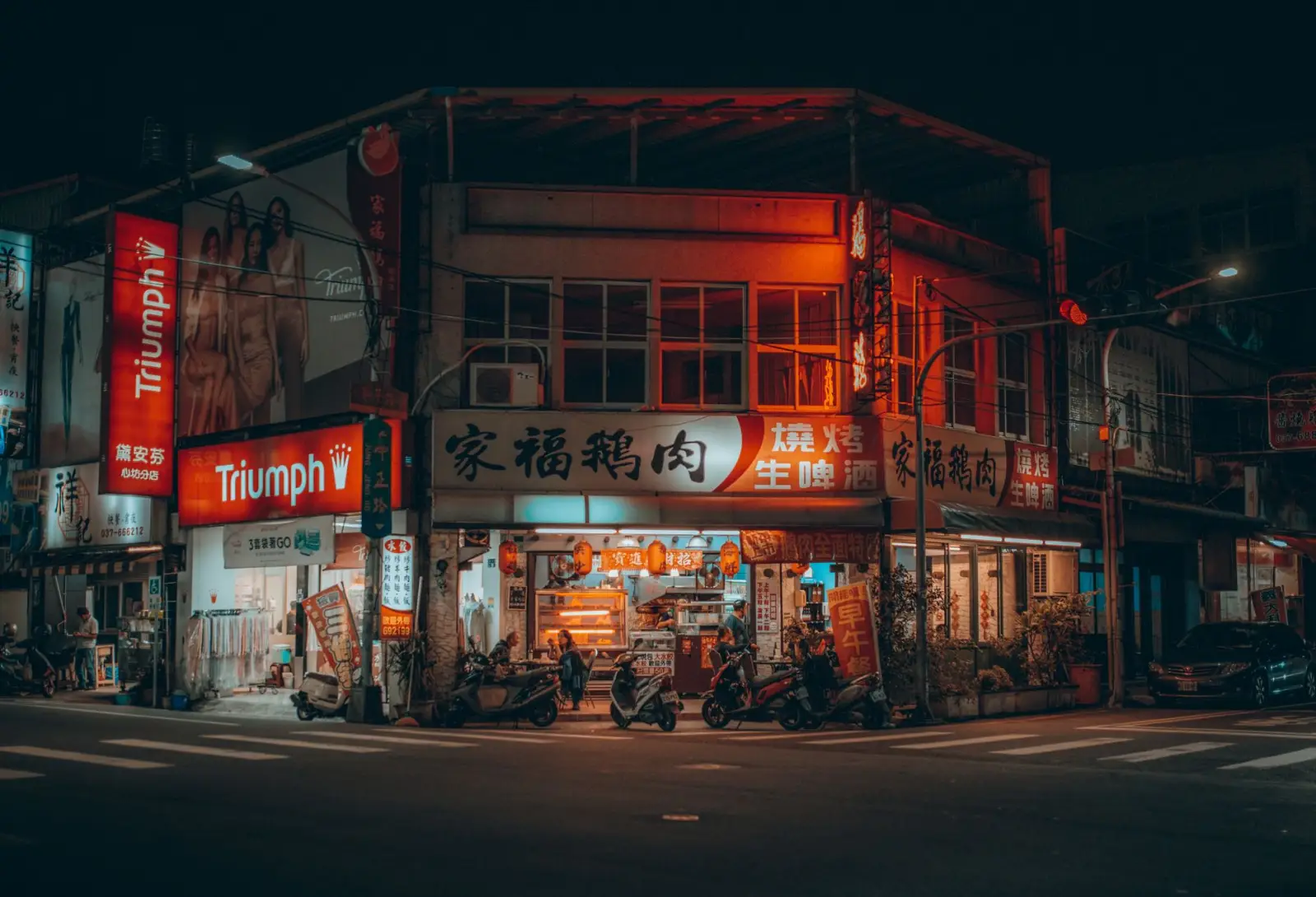 商务印刷品定制指南：画册印刷与宣传单页的工艺选择要点