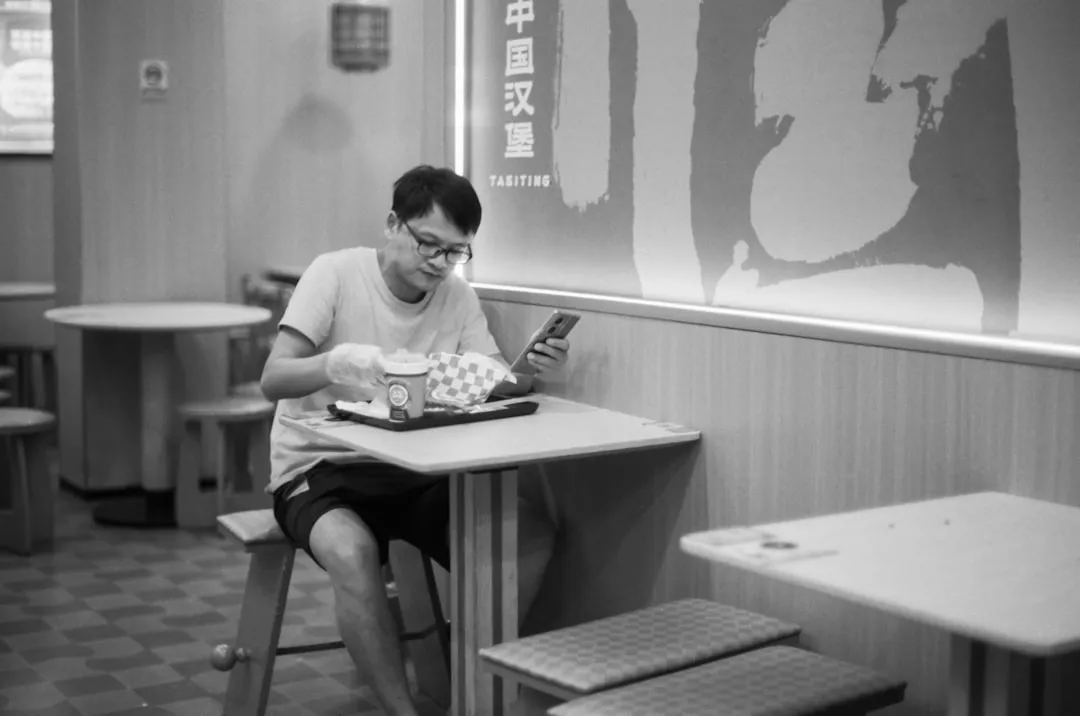 印刷设计中的色彩管理与打样校准：画册印刷品质控制的关键技术解析