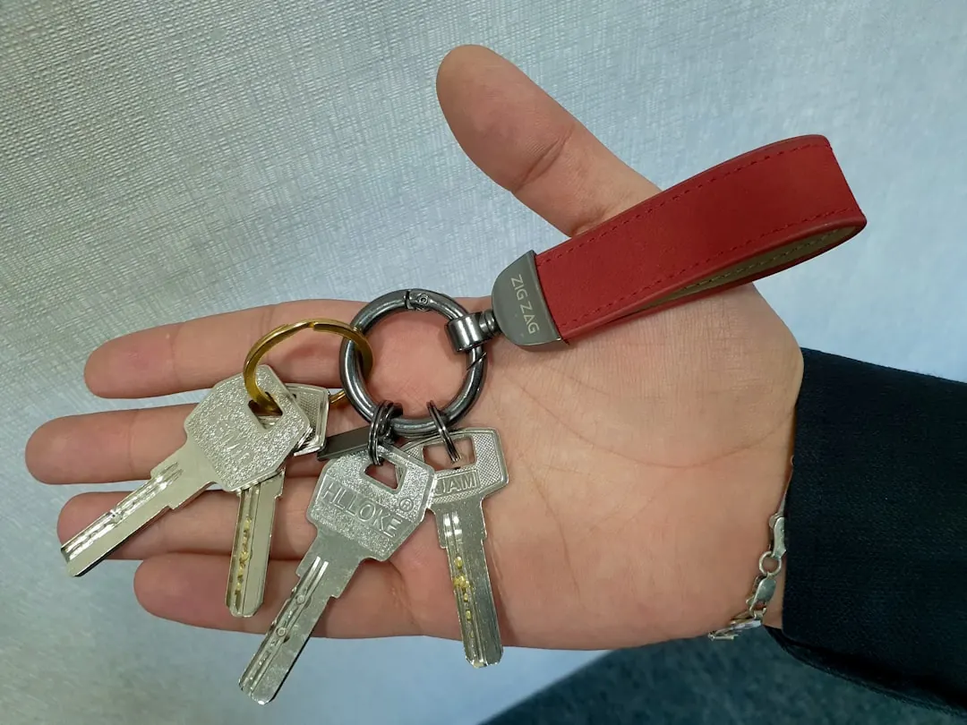 2024年商务名片制作趋势与印刷工艺创新应用分析